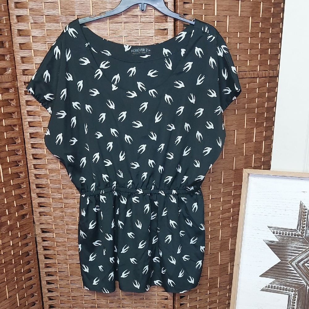 5 For 25! Sparrows Black & White Flowy Lightweight Blouse